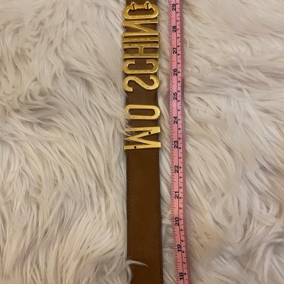 Moschino Redwall Black Leather Belt Vintage
